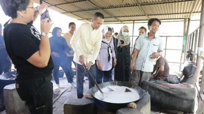 Kunjungi Rumah Produksi Dodol, Wagub Sumut Dorong UMKM Naik Kelas