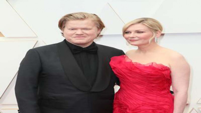 Kirsten Dunst dan Jesse Plemons 