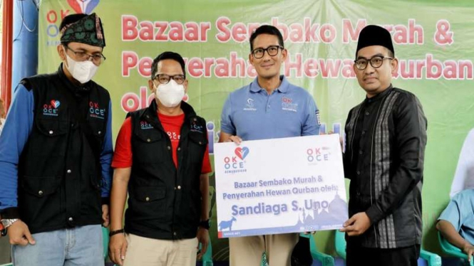 Menparekraf Sandiaga Uno (kedua dari kanan)