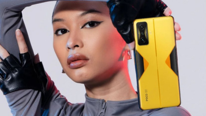 POCO F4 GT