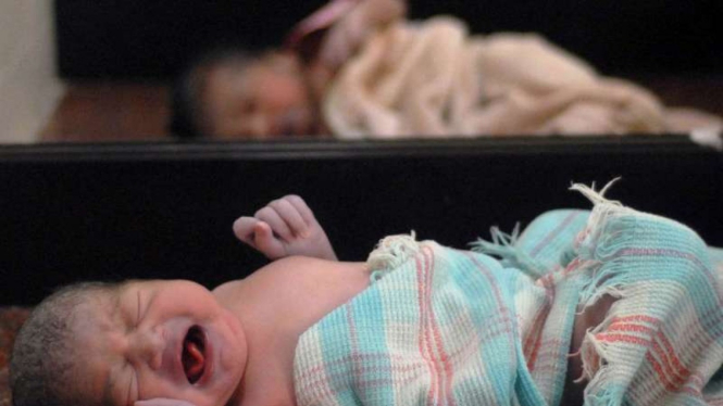 Kamar bayi baru baru lahir di Hyderabad, India, populasi India terus meningkat