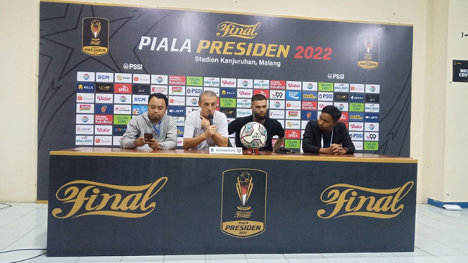  Pelatih Borneo FC, Milomir Seslija dan Diego Michiels