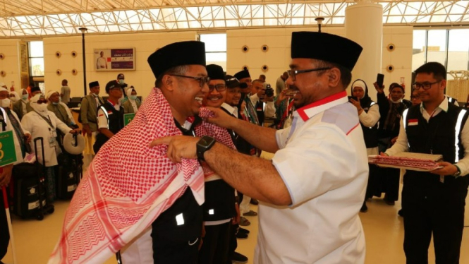 Menteri Agama RI, Yaqut Cholil Qoumas melepas kepulangan jemaah haji Indonesia