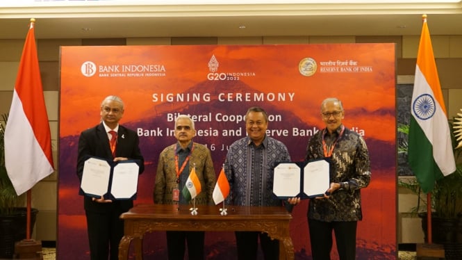 Bank Indonesia (BI) dan Reserve Bank of India (RBI) menandatangani Memorandum of Understanding (MoU) di Bali, Sabtu 16 Juli 2022.