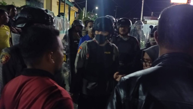 Polisi lerai bentrokan pemuda di Kei, Maluku.
