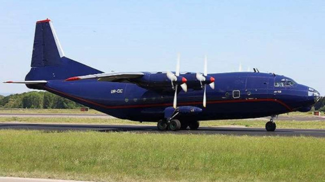 Pesawat Kargo Antonov-12 milik perusahaan kargo Merdian Ukraina jatuh di Yunani
