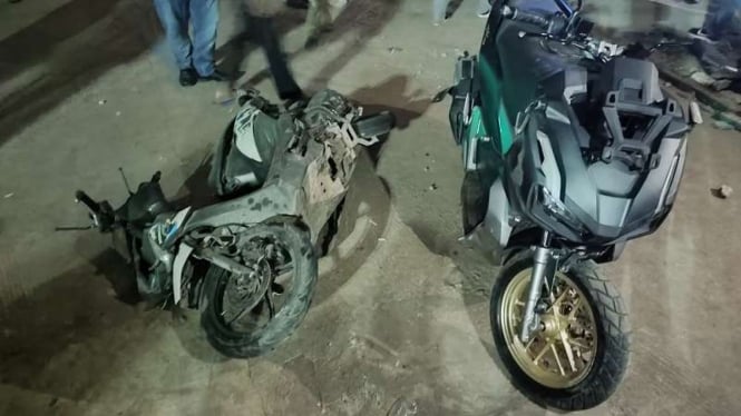 Penampakan motor yang ikut terlibat dalam kecelakaan maut di Cibubur, Jakarta.