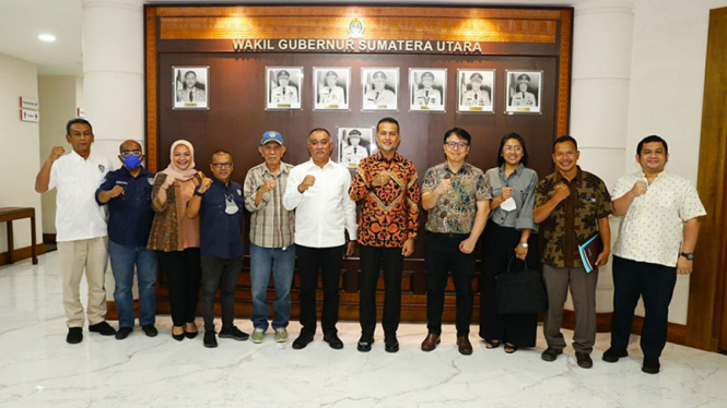 Wakil Gubernur Sumut Musa Rajekshah dan panitia Kejurnas Rally 2022