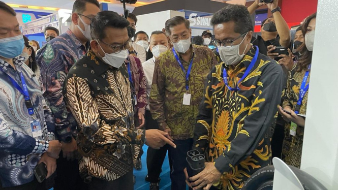 Ketua Umum Periklindo, Jenderal (Purn) Moeldoko di pameran PEVS 2022.