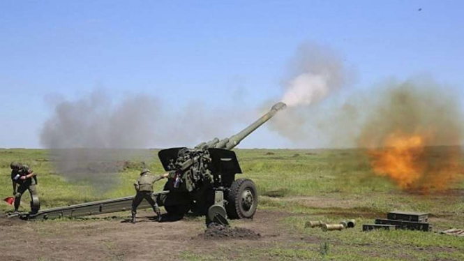 VIVA Militer: Howitzer 2A65 Msta-B militer Rusia