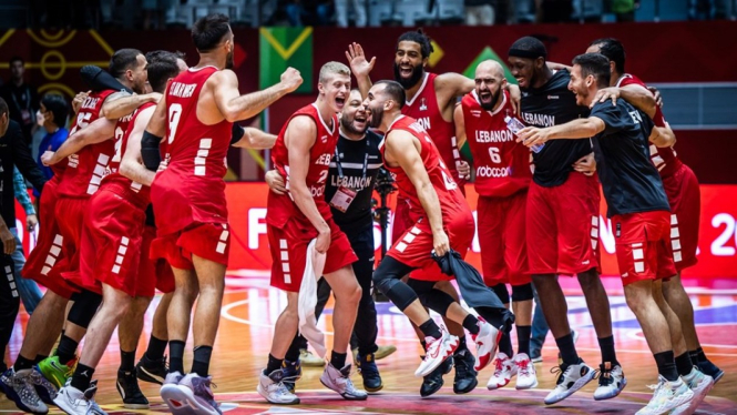 Timnas Basket Lebanon merayakan kelolosan ke final
