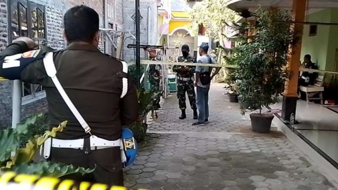 Suasana rumah orang tua Kopda Muslimin