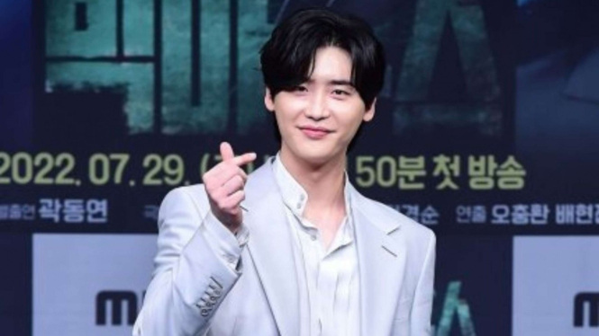 Lee Jong Suk