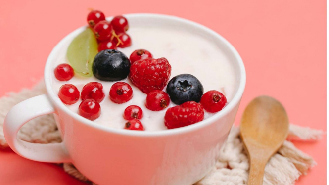 Yoghurt dan buah beri