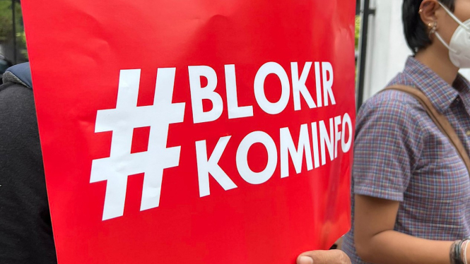 Tagar #BlokirKominfo menjadi trending topic Twitter.