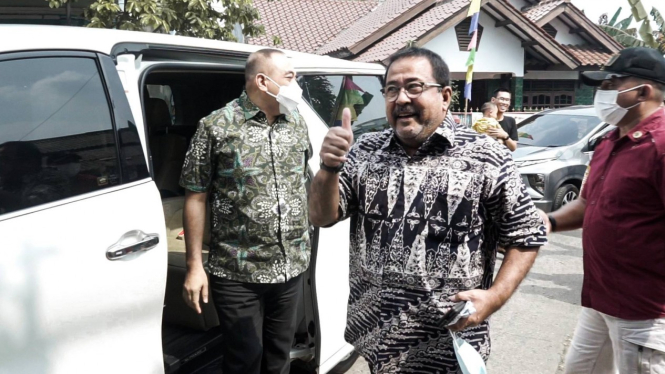 Bupati Tangerang Ahmad Zaki Iskandar dan Rano Karno.