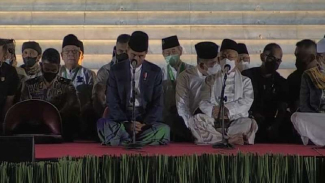Presiden Joko Widodo dan Wapres Maruf Amin dalam Acara Zikir dan Doa Kebangsaan