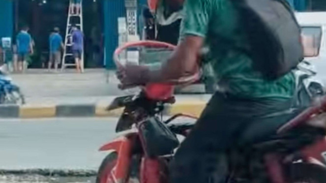 setang motor diganti dengan setir mobil