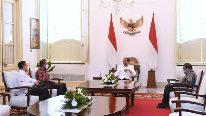 Presiden Joko Widodo saat menerima Menpora Zainudin Amali.
