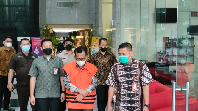 Wakil Ketua DPRD Tulungagung Adib Makarim ditahan KPK