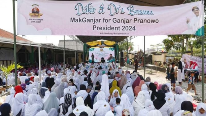 Ratusan Emak-emak di Jawa Barat doakan Ganjar jadi Presiden 