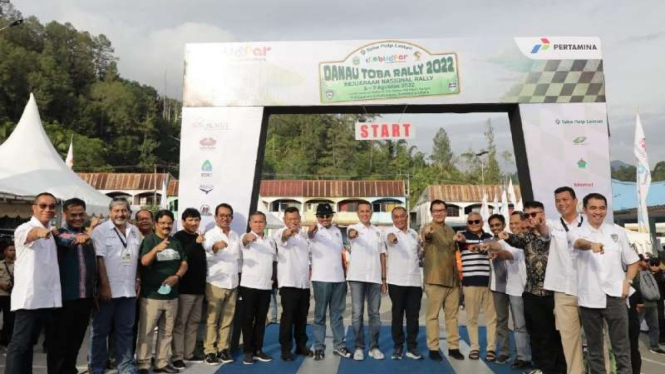 Wakil Gubernur Sumut, Musa Rajekshah saat membuka Danau Roba Kejurnas Rally 2022