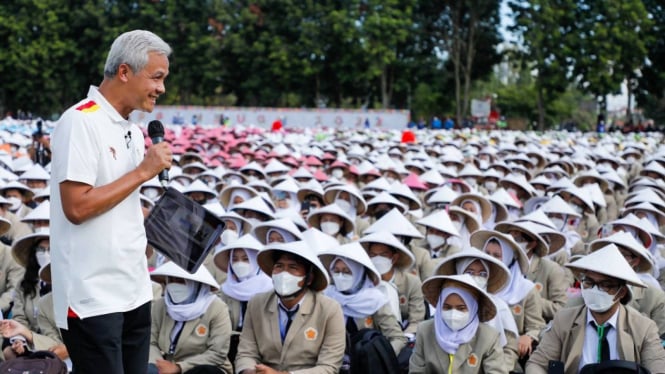 Gubernur Jateng Ganjar Pranowo orasi di acara Mahasiswa Baru (Maba) UGM.