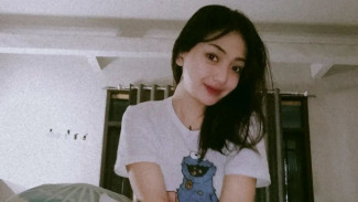 Riesca Rose: Saya Sama Sule Gak Ada Hubungan Apa-apa