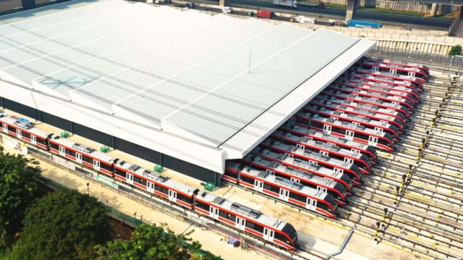 Jelang Operasional, KAI Pamerkan Depo LRT Jabodebek Canggih Di Bekasi ...