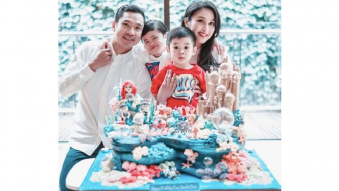 Sandra Dewi rayakan ulang tahun ke-39 bersama keluarga
