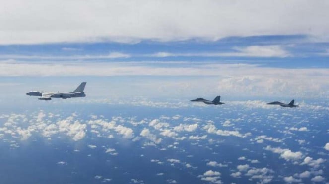 Pesawat-pesawat tempur China seliweran di langit sekitar Taiwan Pesawat-pesawat tempur China seliweran di langit sekitar Taiwan