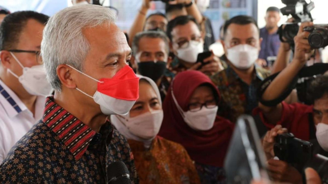 Ganjar Pranowo Beri Keterangan Terkait OTT Bupati Pemalang oleh KPK