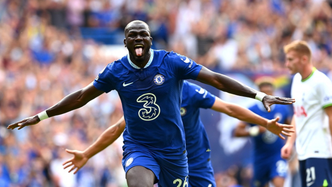 Kalidou Koulibaly mencetak gol untuk Chelsea