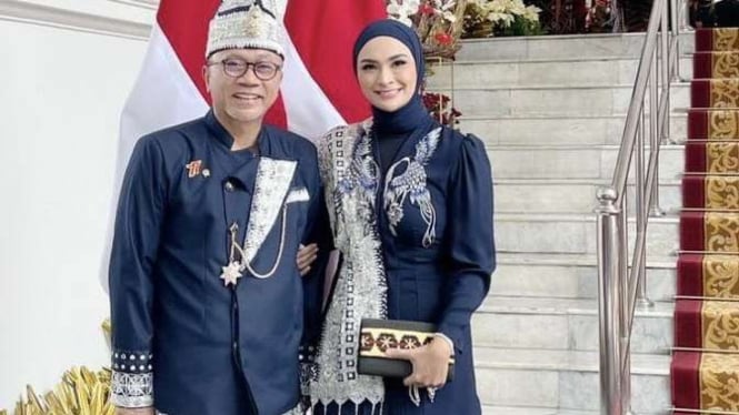 Mendag yang juga Ketua Umum PAN Zulkifli Hasan atau Zulhas bersama putrinya.