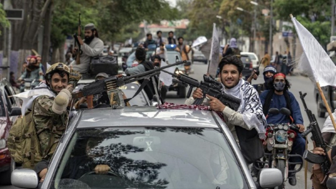 Pejuang taliban.