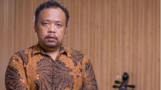 Mengenal Abah Lala, Pencipta Lagu Ojo Dibandingke yang Viral