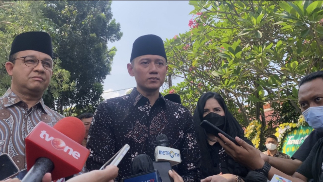 Ketua Umum Partai Demokrat Agus Harimurti Yudhoyono (AHY) dan Gubernur DKI Jakarta Anies Rasyid Baswedan.