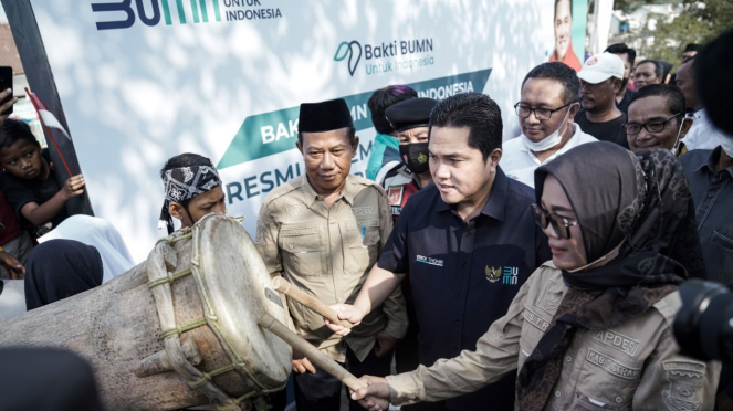 Erick Thohir meresmikan Jembatan Komposit Ki Marpu yang terletak di Desa Pagedangan Udik, Kronjo, Kabupaten Tangerang, Banten.