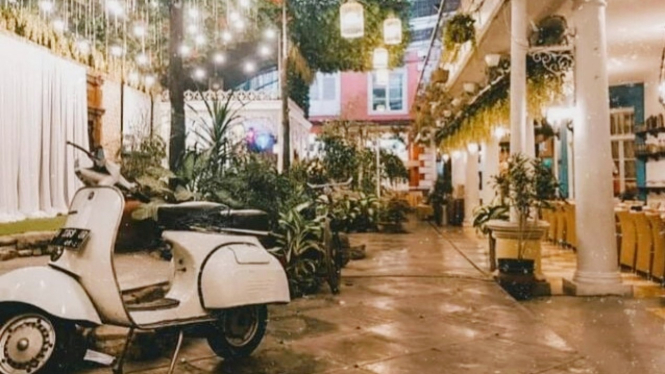 Resto Pesta Keboen Semarang dengan nuansa vintage