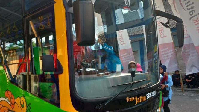 Bus Trans Jatim yang dilengkapi teknologi IoT