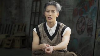 Ini Jimat Keberuntungan Jackson Wang yang Diberikan Ibunya