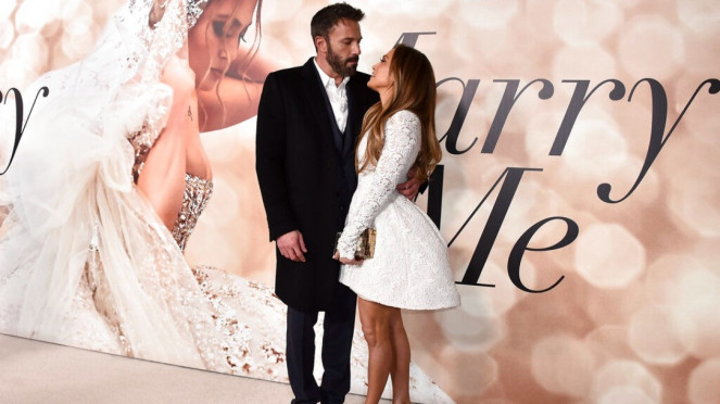 Ben Affleck dan Jennifer Lopez. Ben Affleck dan Jennifer Lopez.