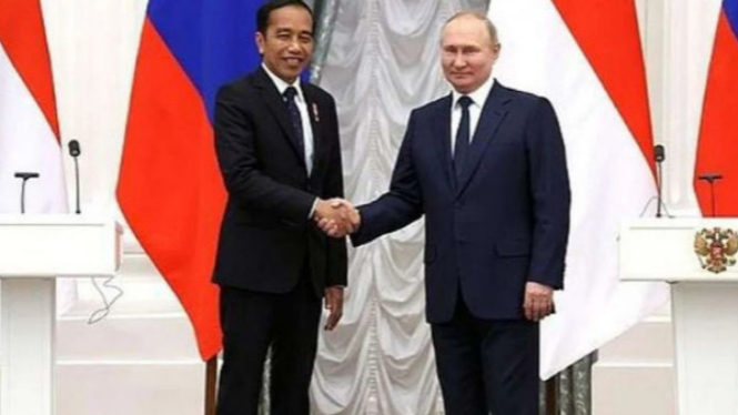Jokowi dan Putiin (kremlin.ru)