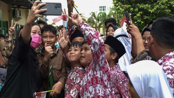 Ketua DPR, Puan Maharani, mengunjungi kompleks pendidikan Muhammadiyah Lampung.