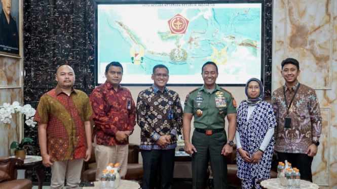 Program Community Forest PKT bersama TNI.