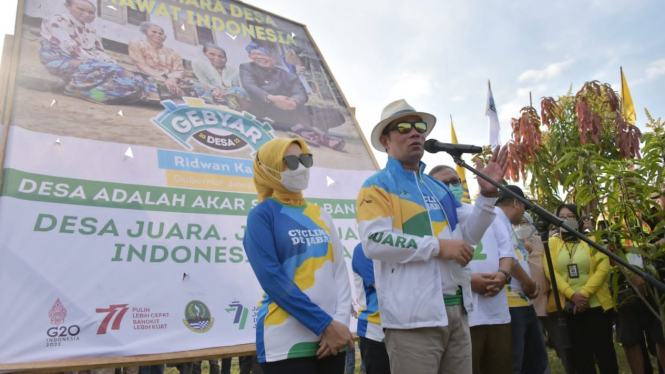 Gubernur Jabar, Ridwan Kamil melepas peserta Cycling de Jabar 2022