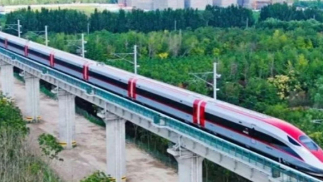 Kereta cepat hasil rancang bangun CRRC Qingdao Sifang Co Ltd (Foto/ANTARA/HO-CRRC)