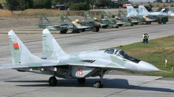 VIVA Militer: Jet tempur Mikoyan MiG-29 militer Belarus