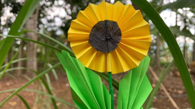 Bunga Matahari dari kertas origami
