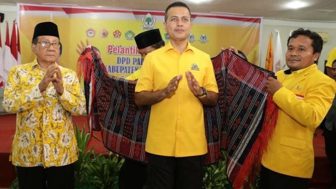 Akbar Tanjung dan Ketua DPD Golkar Sumut Musa Rajekshah